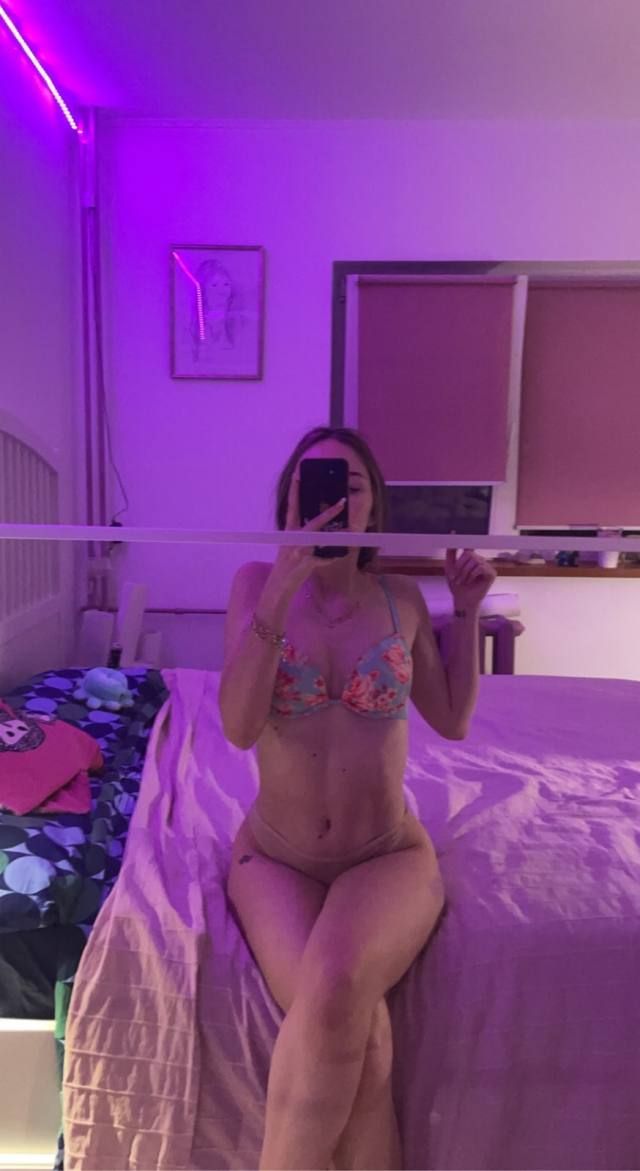 I Am available send me a text message now let me make you satisfied 💦💕 - Image 3